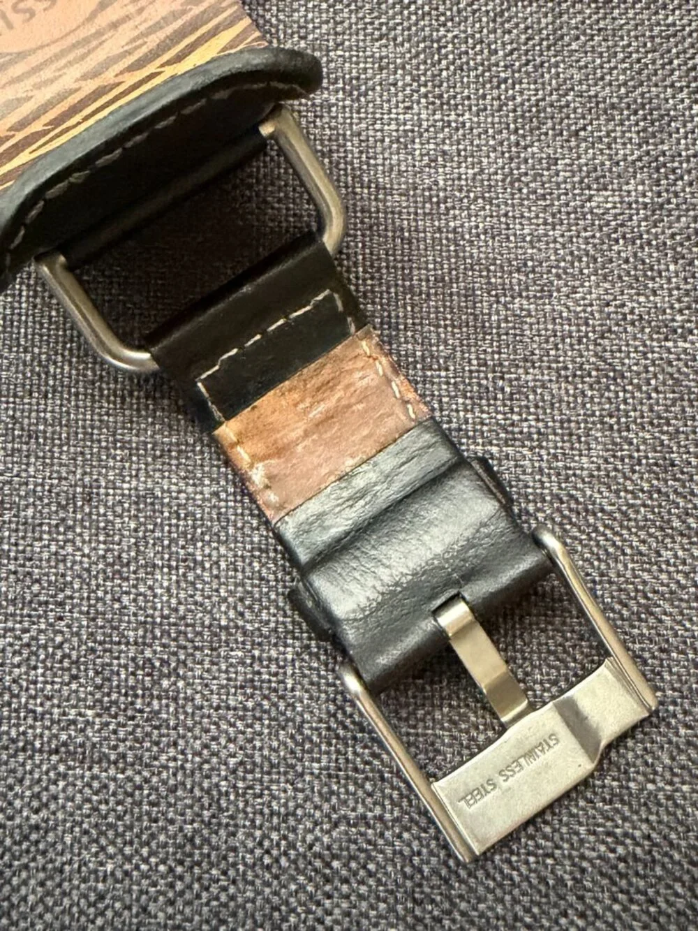 Fossil JR-1196 Black Leather Cuff Watch